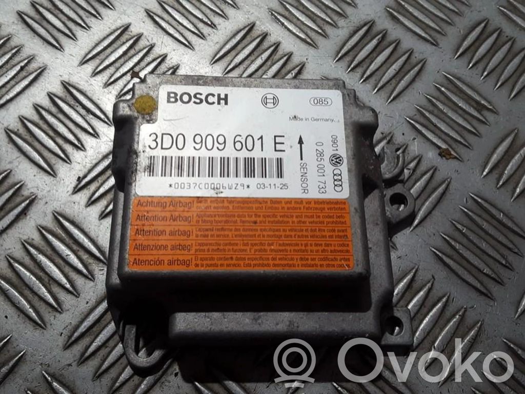 Module de contrôle airbag   3D0909601E,0285001733,0285001733,3D0909601E