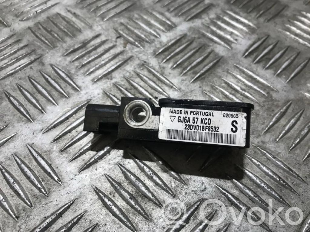 Czujnik uderzenia Airbag   GJ6A57KC0,23DV01BF8532,020905,23DV01BF8532,GJ6A57KC0