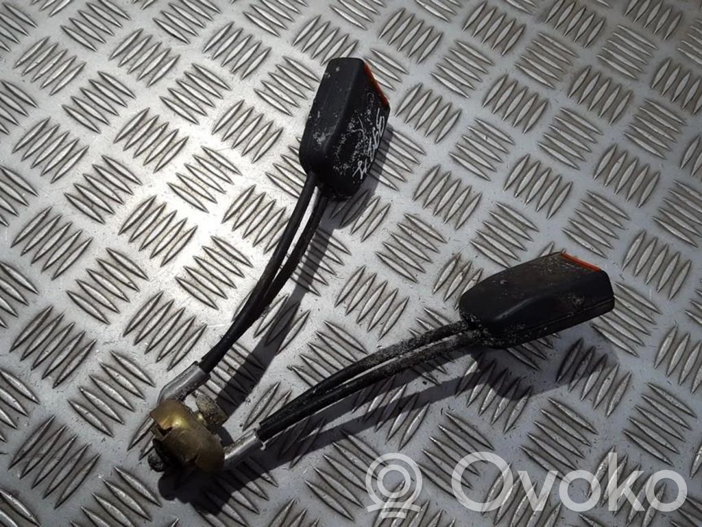 Audi 100 200 5000 C3 Fibbia della cintura di sicurezza posteriore