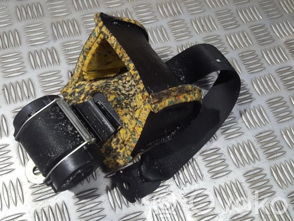 Fiat Punto (188) Cinturón trasero 