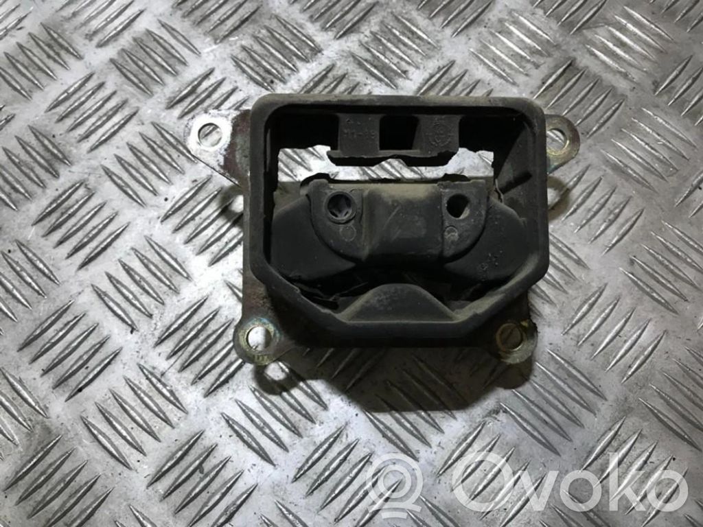 Opel Corsa B Engine mount bracket 