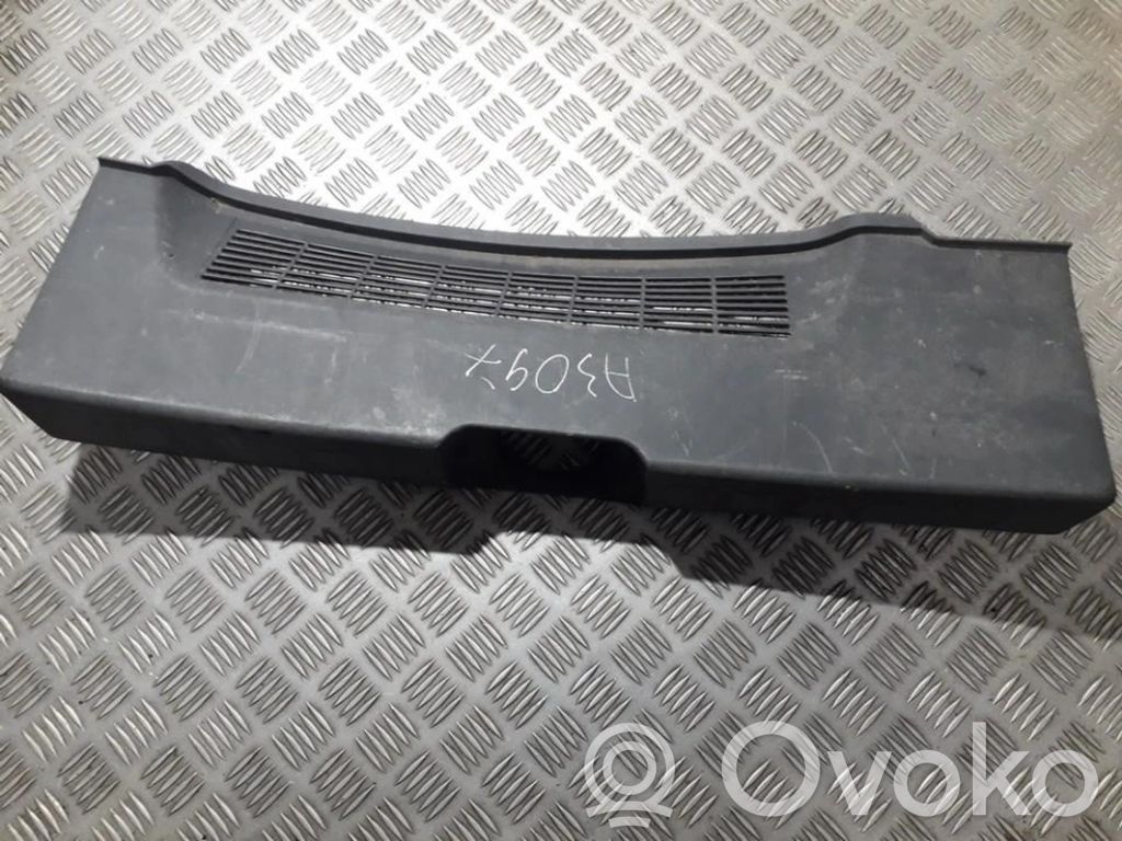 Mitsubishi Colt Inne elementy wykończenia bagażnika 