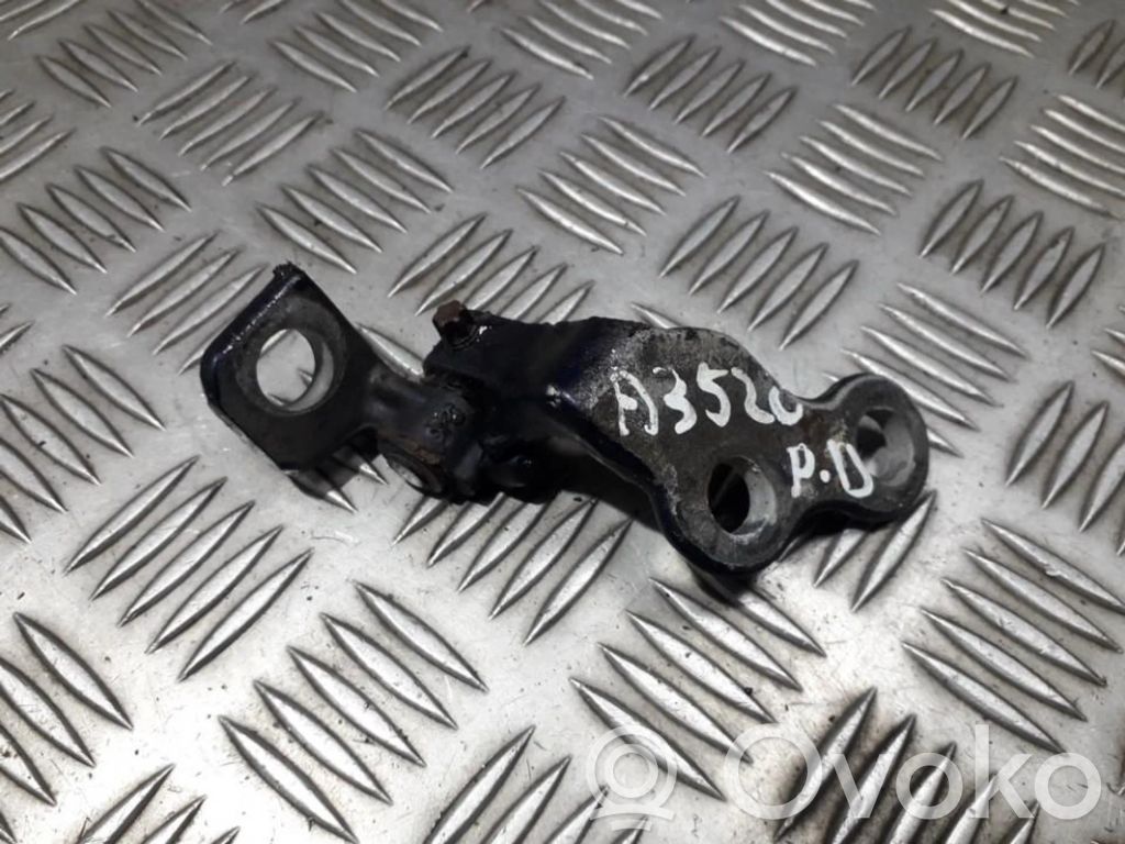 Ford Focus Cerniera superiore della portiera anteriore 