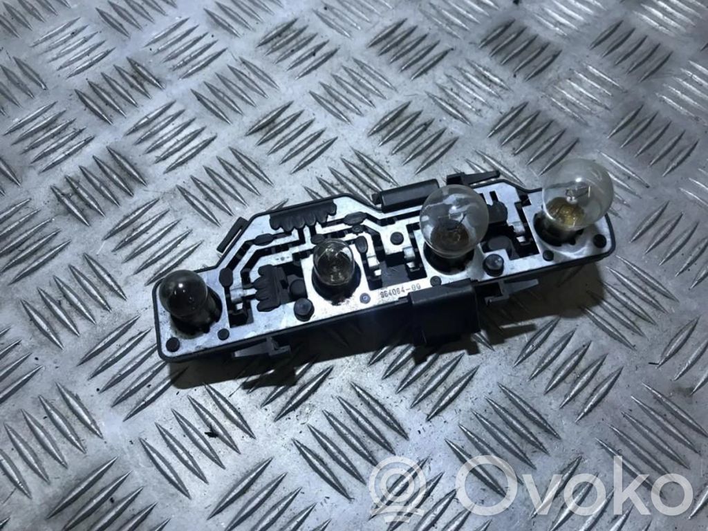 Volkswagen Polo III 6N 6N2 6NF Suport becuri lampă spate 