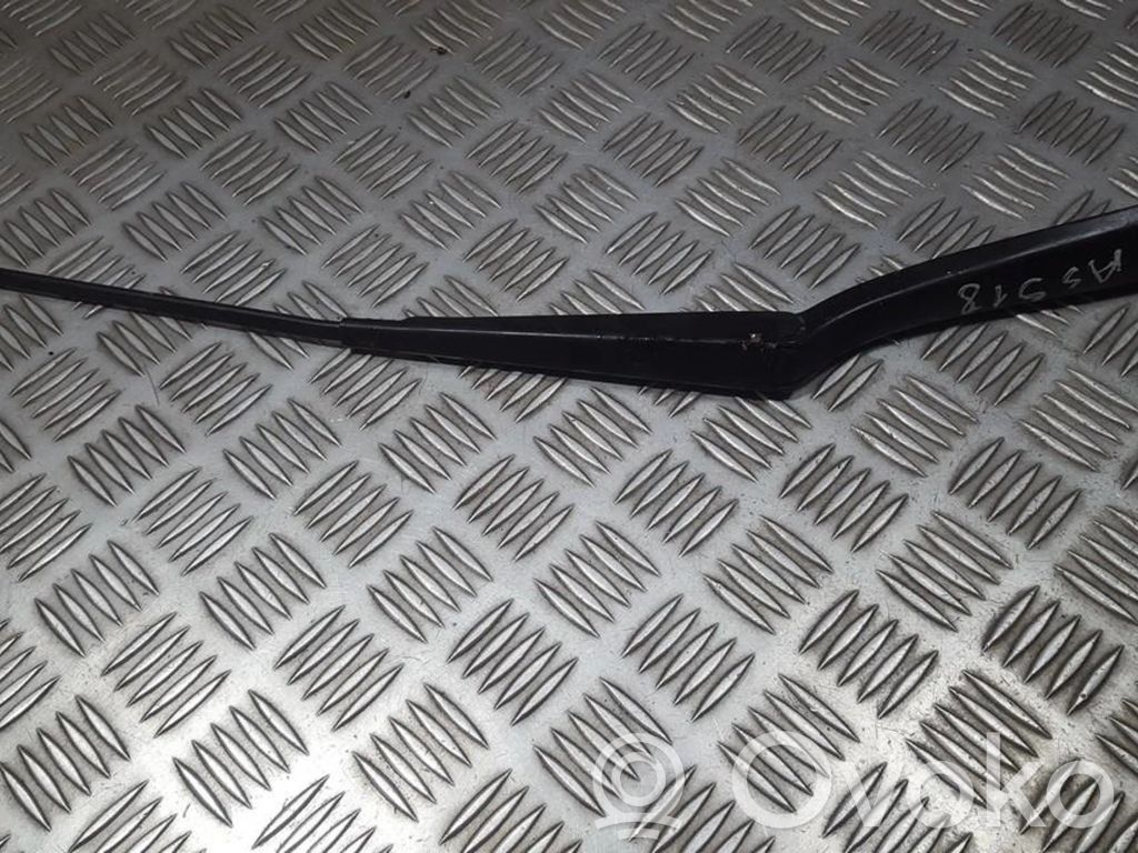 BMW X3 E83 Wischerarm vorne 