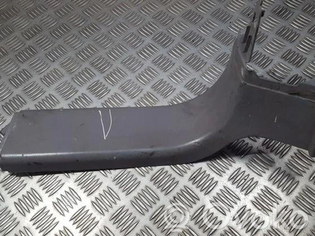 Nissan Almera Tino Altra parte interiore 