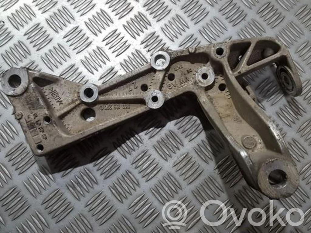 Basculă inferioară față   1K0199296E,1K0199296E