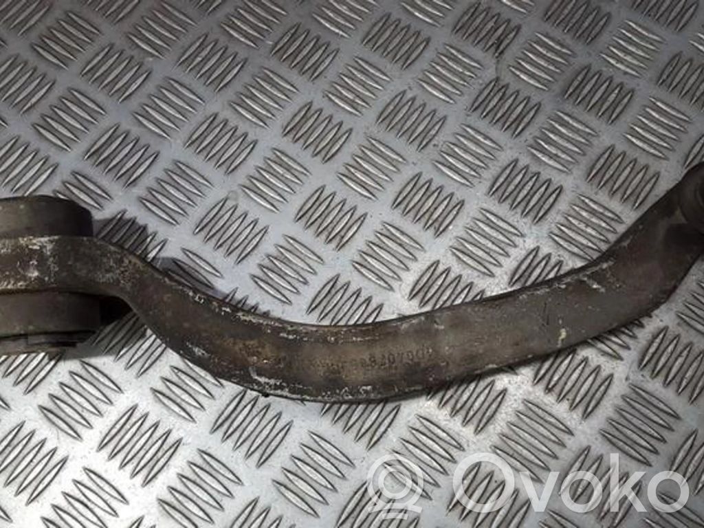 Audi A4 S4 B5 8D Braccio di controllo sospensione anteriore inferiore/braccio oscillante