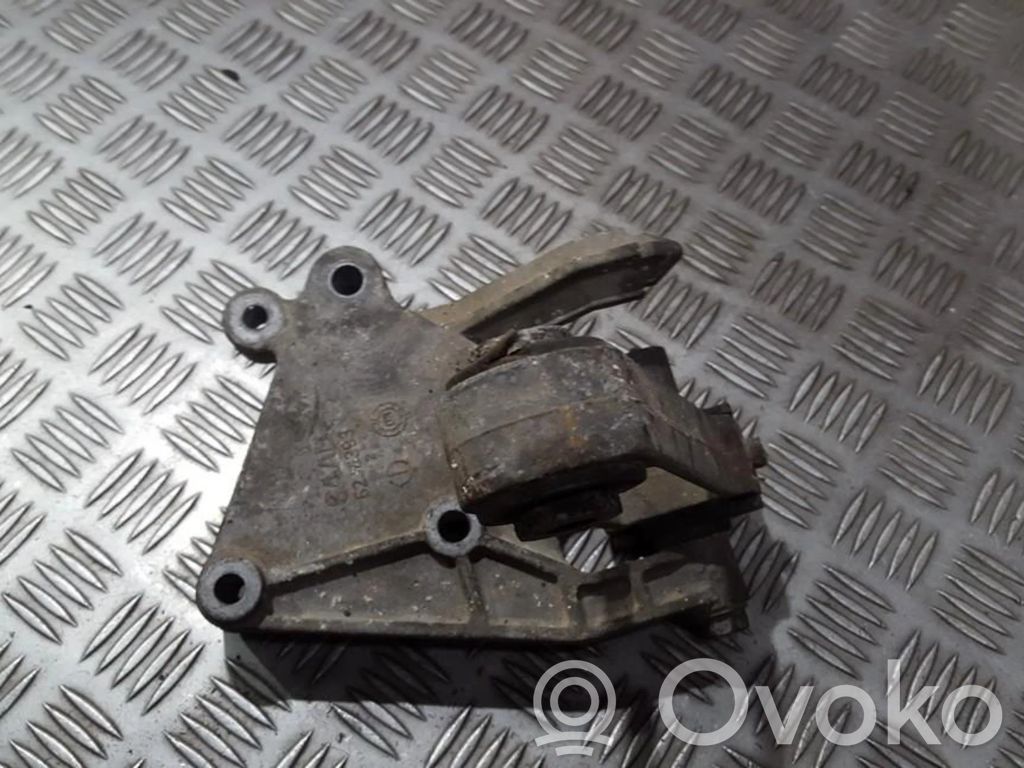 Saab 9-5 Łapa / Mocowanie silnika