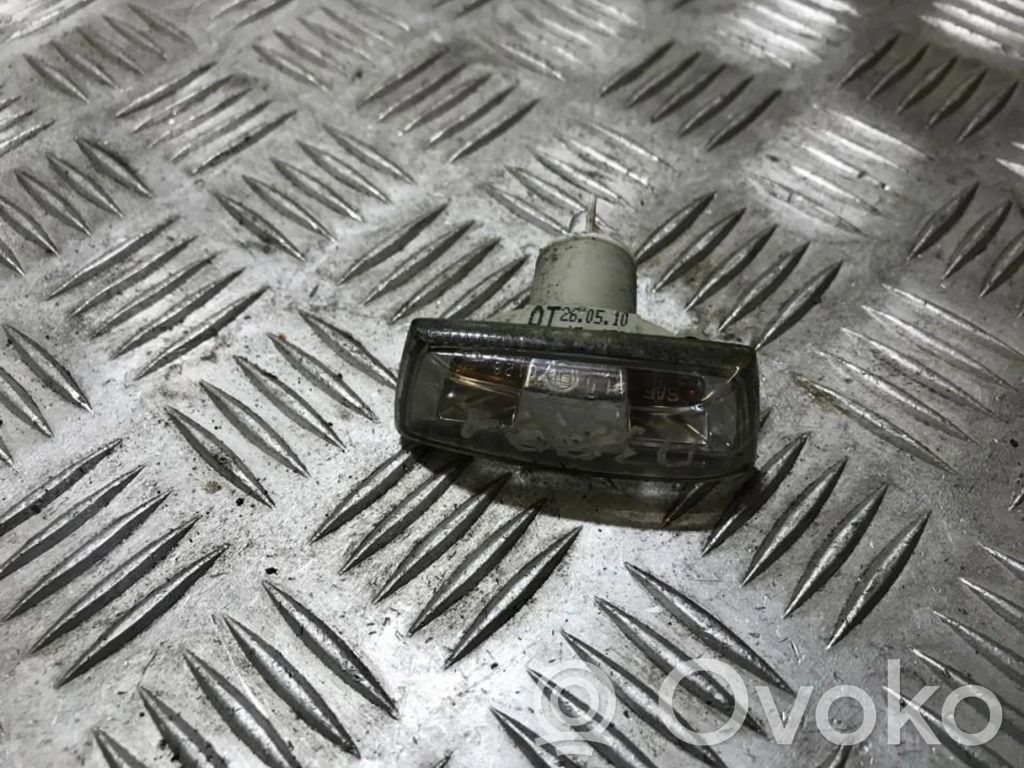 Opel Corsa D Kierunkowskaz błotnika przedniego 