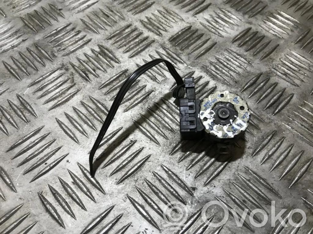 BMW 5 E39 Motor/actuator clapetă aer 