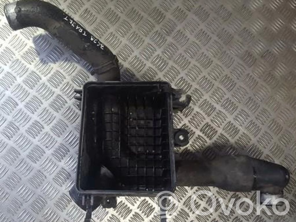 Hyundai Trajet Cutie filtru aer