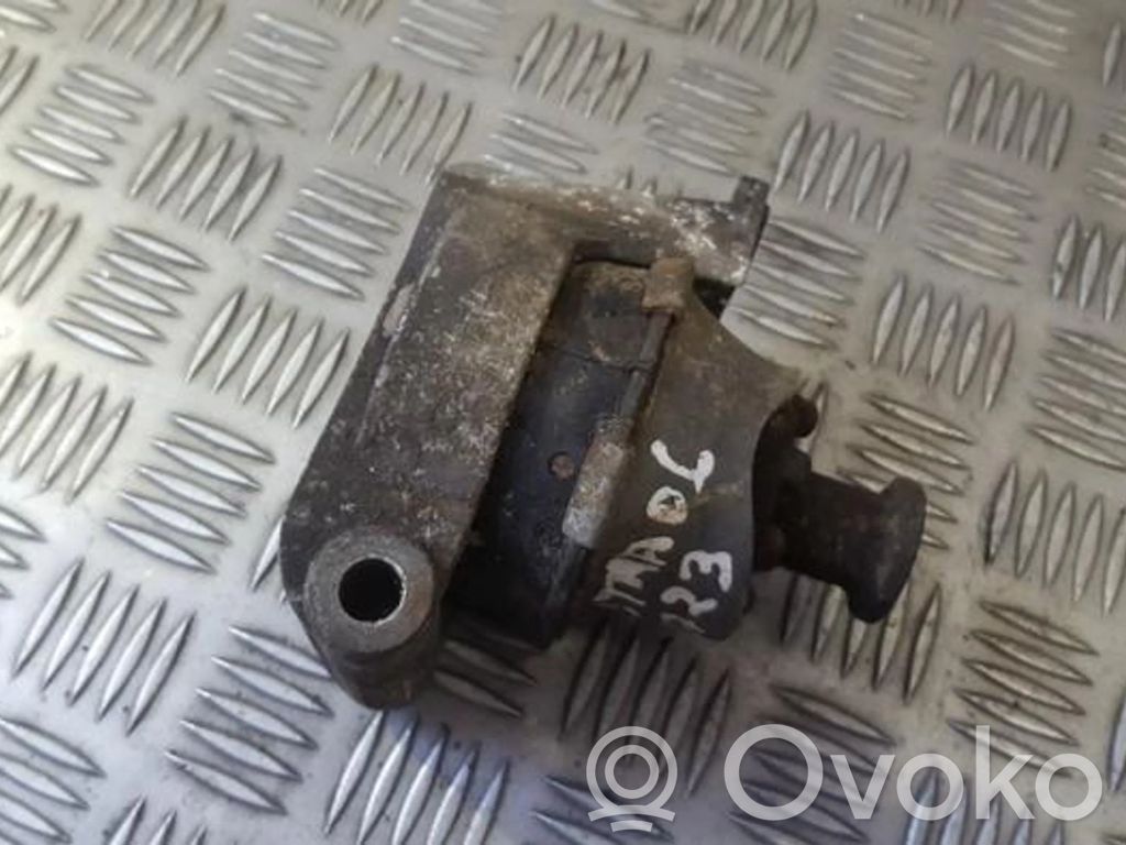 Soporte de montaje del motor   24427641,24427641