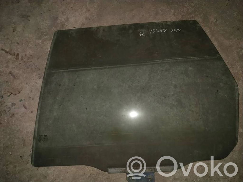Volvo 440 Vitre de fenêtre porte arrière