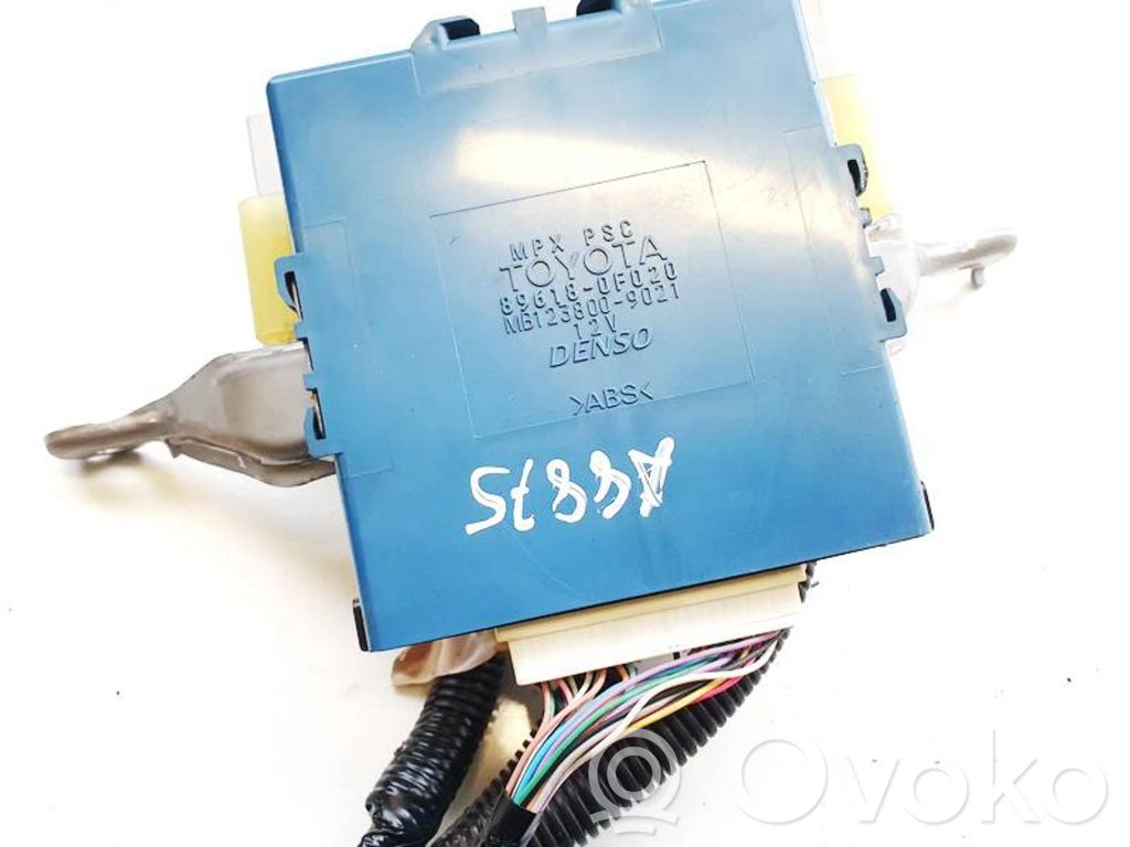 Toyota Corolla Verso AR10 Module confort 