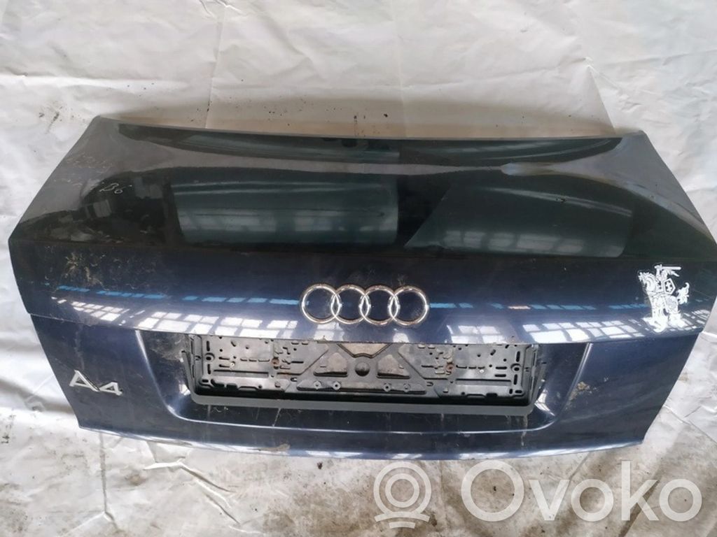 Audi A4 S4 B6 8E 8H Tylna klapa bagażnika 