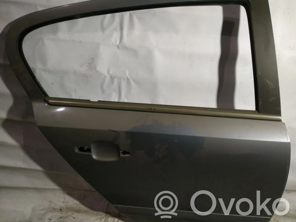 Opel Astra H Galinės durys 