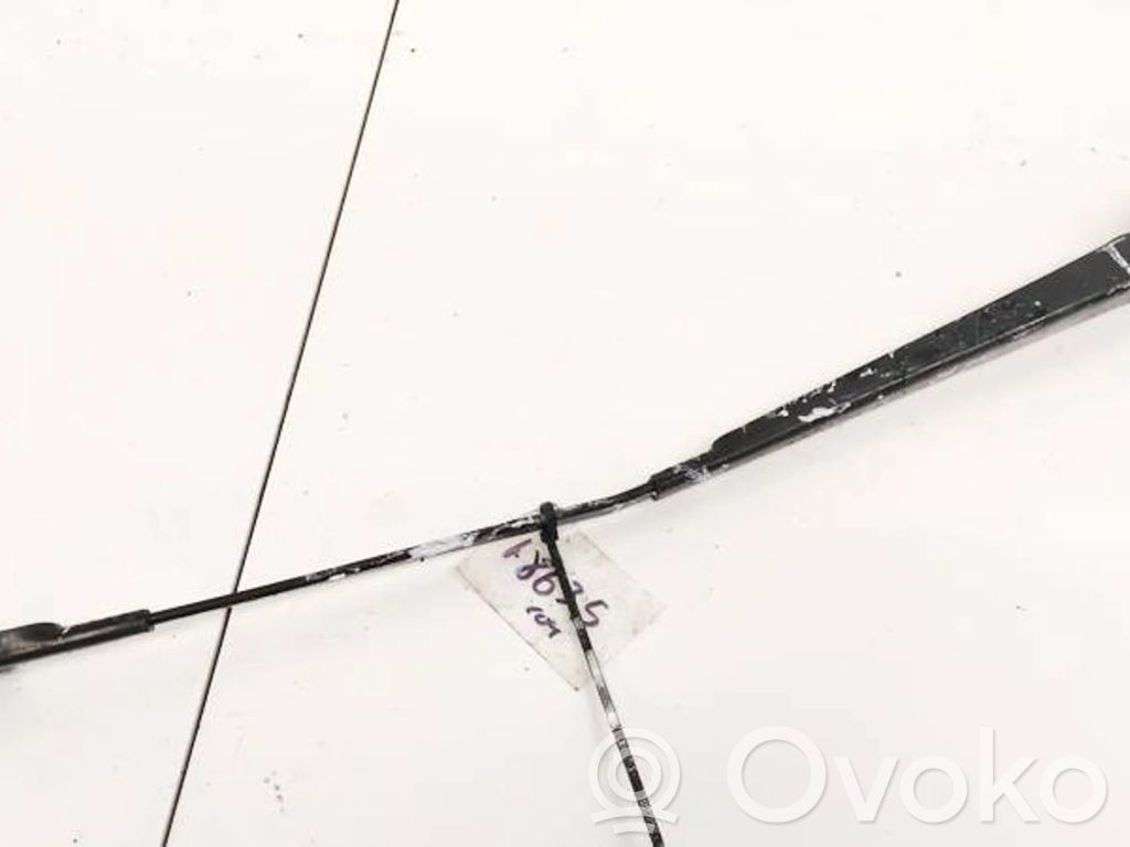 Wischerarm vorne   8200360824A,8200360824A