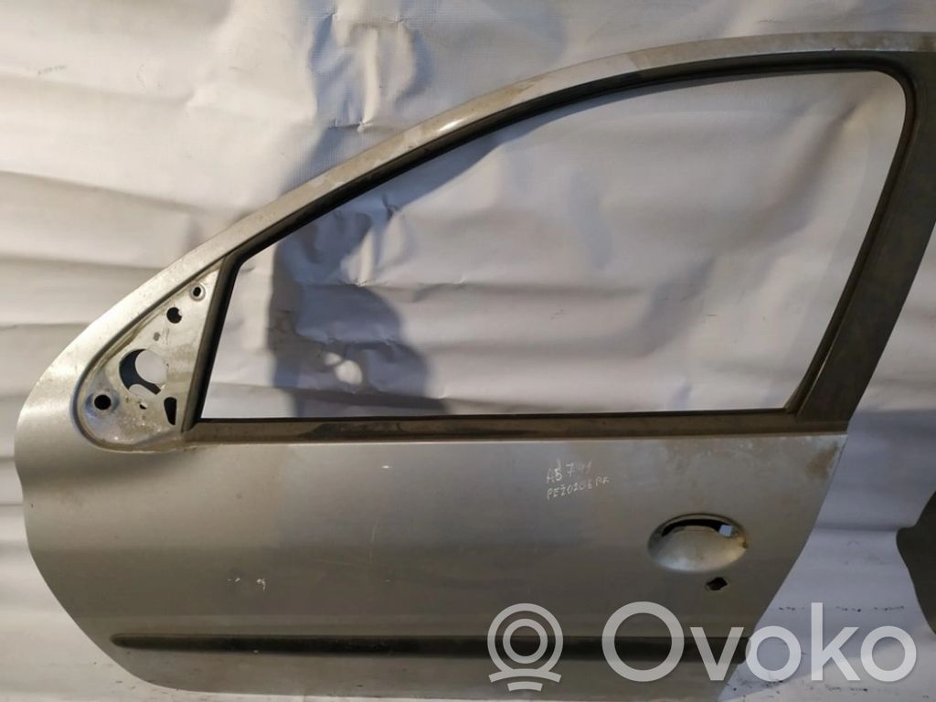 Peugeot 206 Puerta delantera