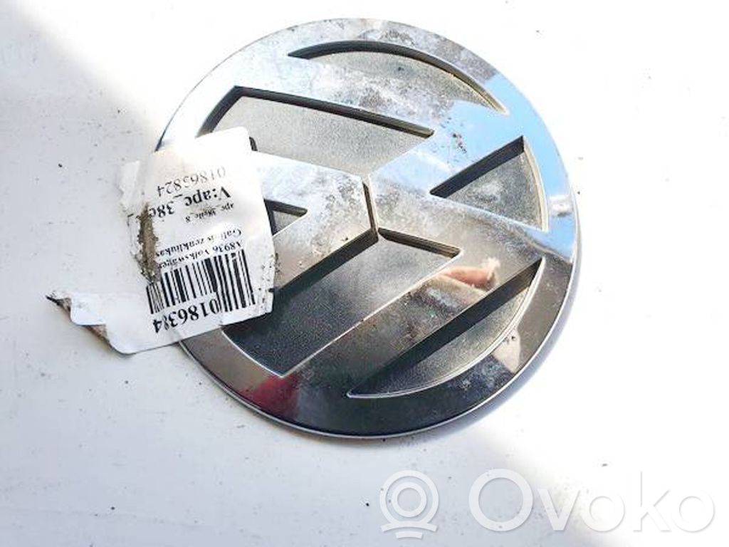 Volkswagen PASSAT B6 Emblemat / Znaczek 