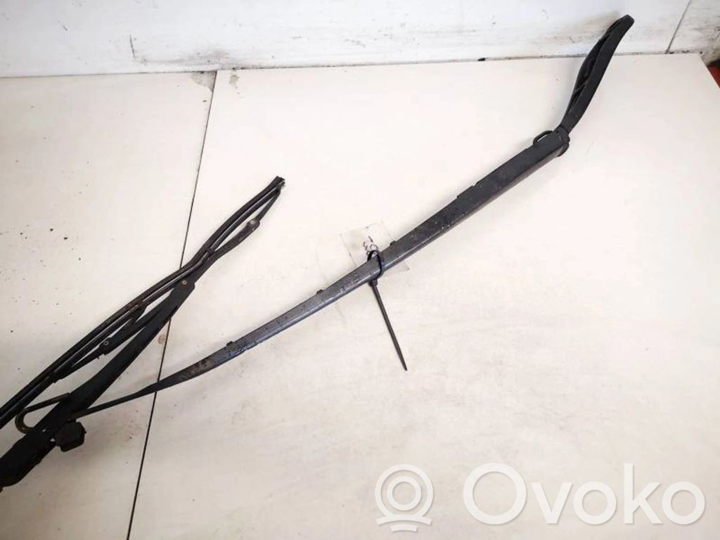 Citroen C8 Ramię wycieraczki szyby przedniej / czołowej 
