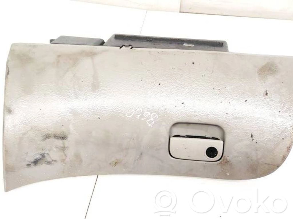 Subaru B9 Tribeca Handschuhfach 