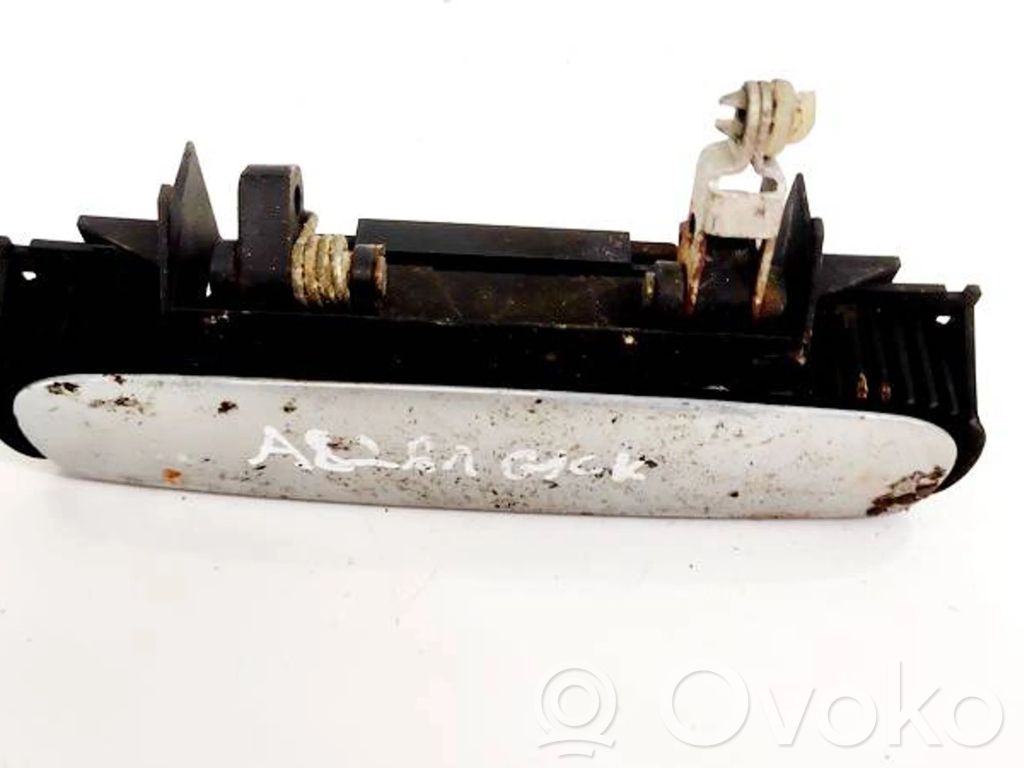 Audi A4 S4 B5 8D Manecilla externa puerta delantera 