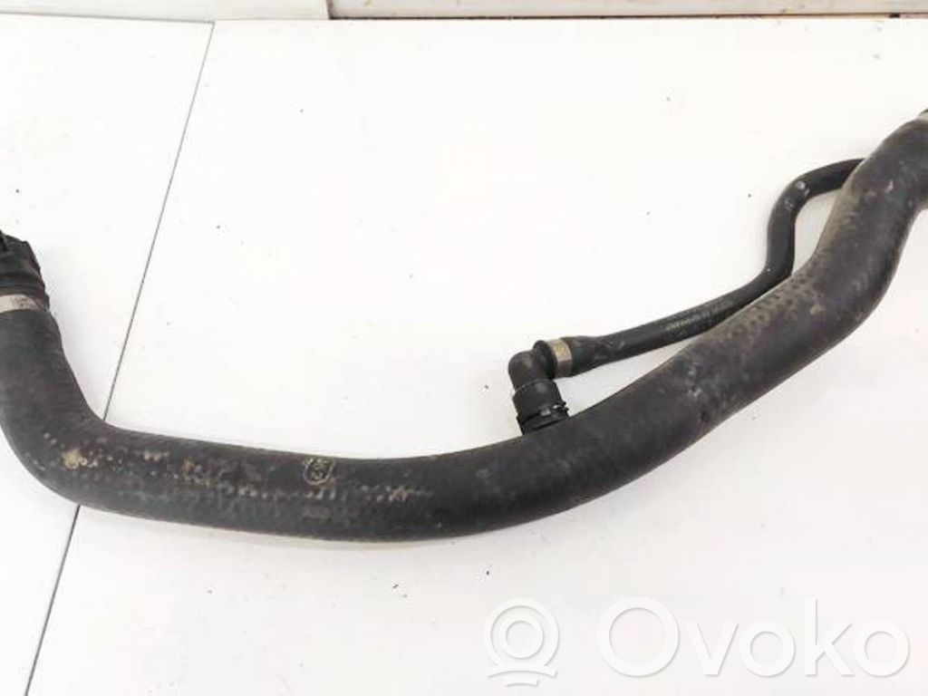 BMW 1 E81 E87 Tubo flessibile del liquido di raffreddamento del motore