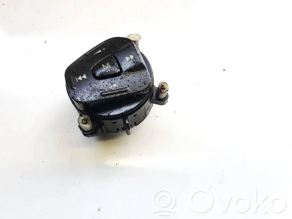 Ford Fiesta Interruptores/botones de la columna de dirección 