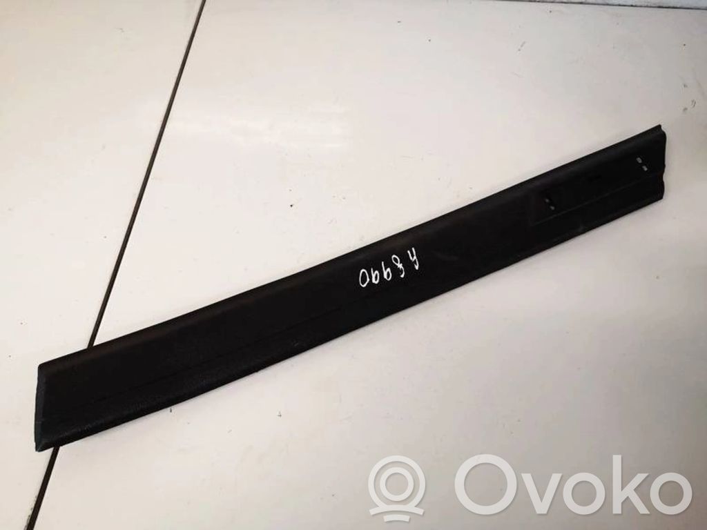 Volkswagen Golf III Rivestimento portiera posteriore (modanatura)