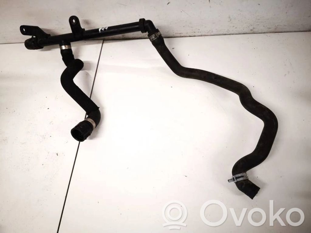 BMW 5 GT F07 Tubo flessibile del liquido di raffreddamento del motore 