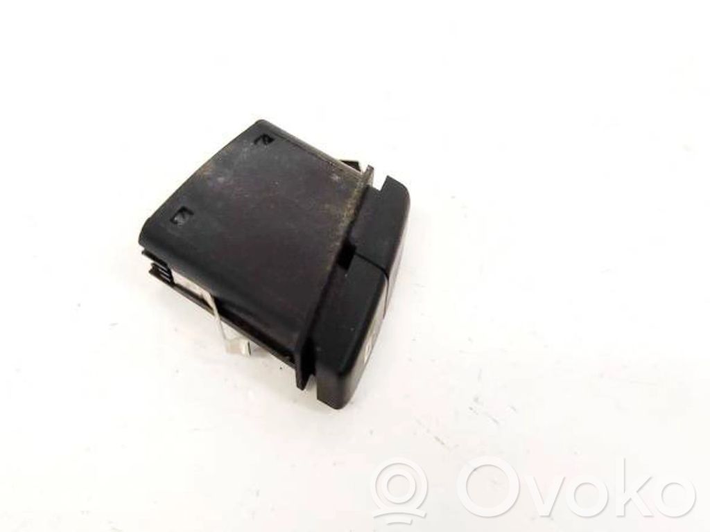 Hätävilkkujen kytkin   691950606,6131691950606,6131691950606,691950606