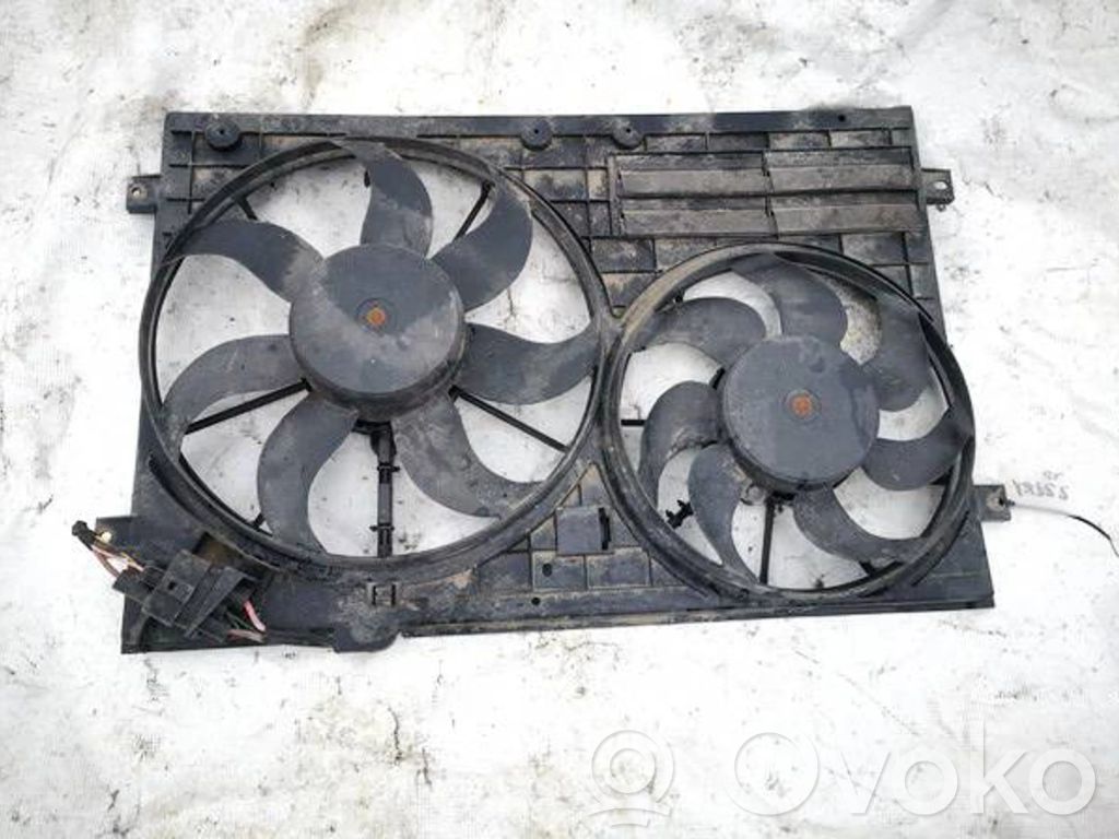 Volkswagen PASSAT B6 Suport ventilator radiator 
