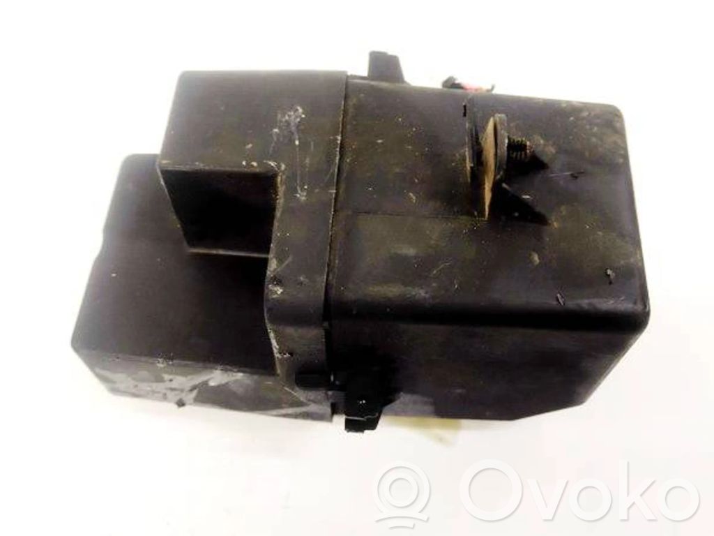 Volkswagen Golf IV Set scatola dei fusibili 