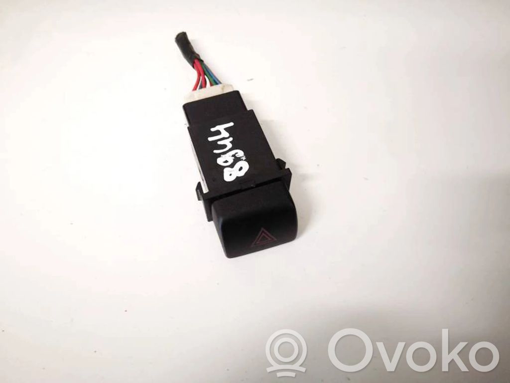 Botón interruptor de luz de peligro   9379026500,9379026500