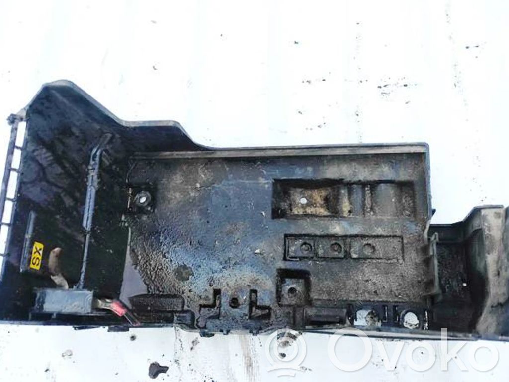 Opel Vectra C Vassoio scatola della batteria