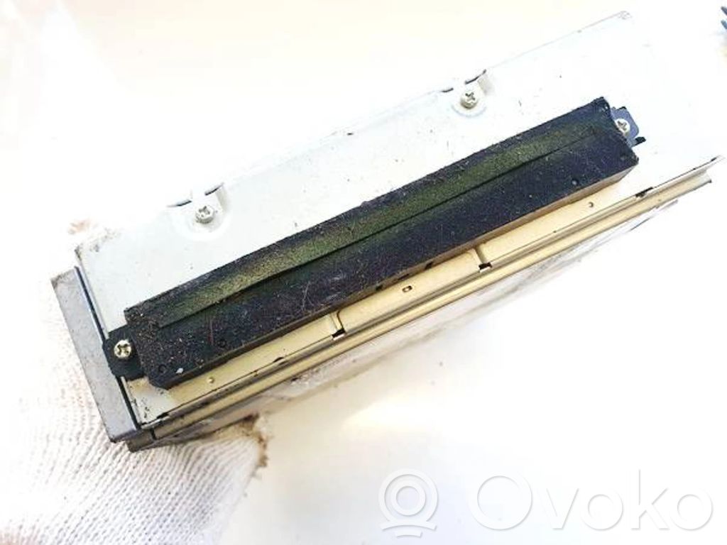 Volvo V50 CD/DVD-vaihdin 