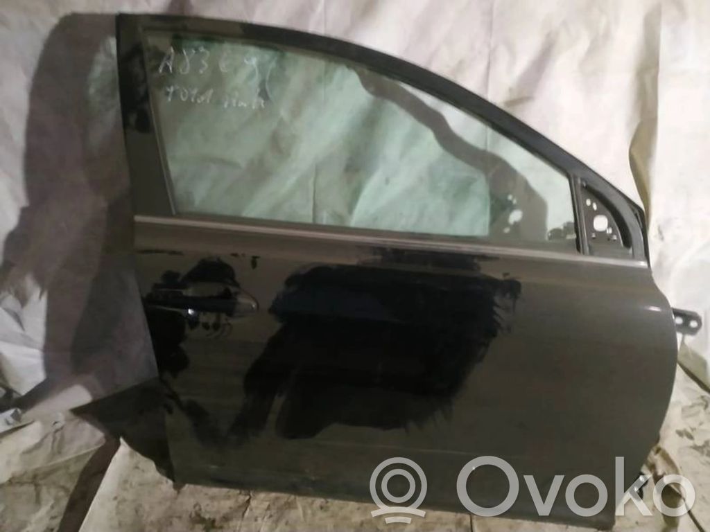 Toyota Avensis T250 Tür vorne