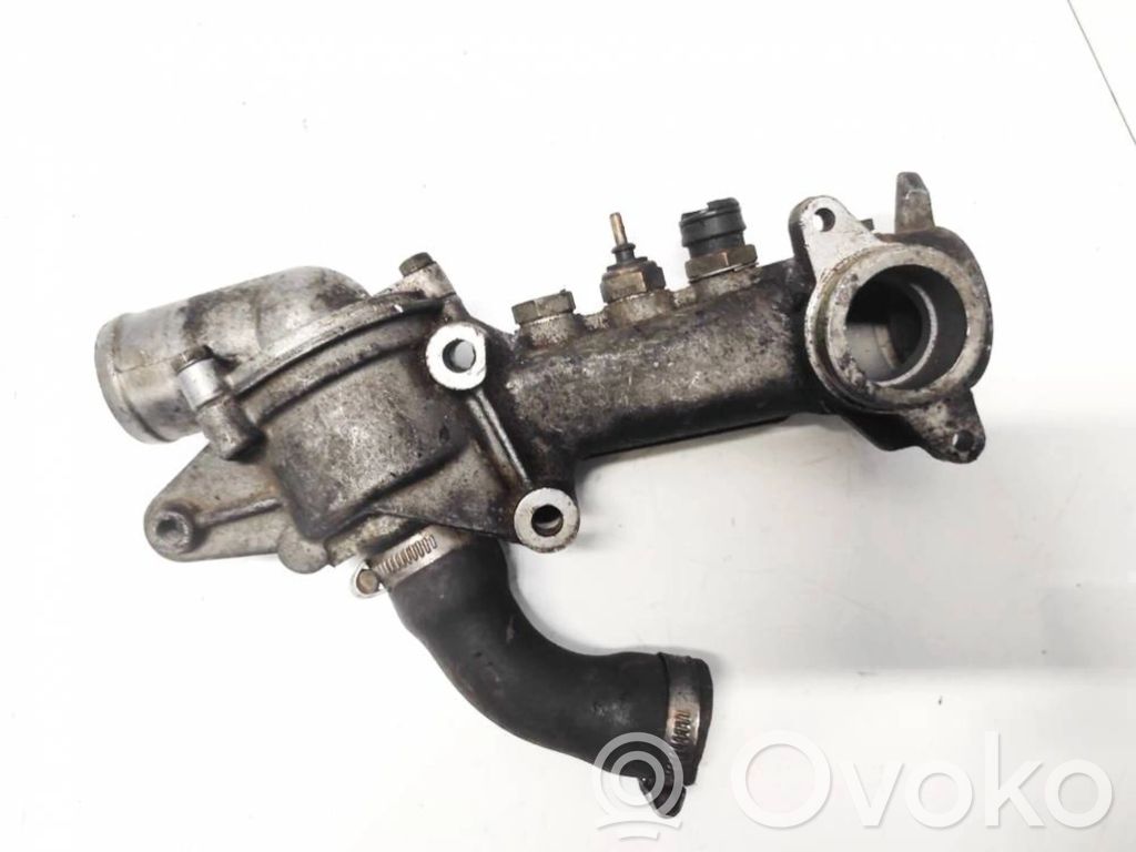 Mercedes-Benz E W124 Conductă/furtun lichid de răcire motor