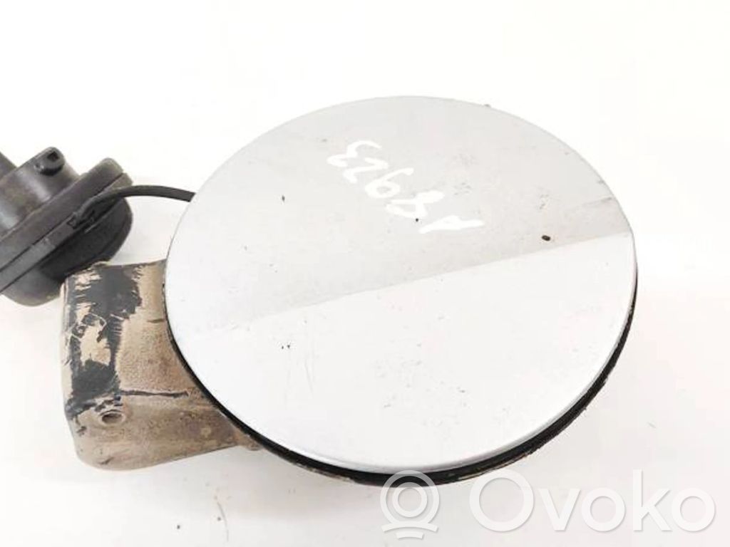 Volkswagen PASSAT B6 Sportello del serbatoio del carburante