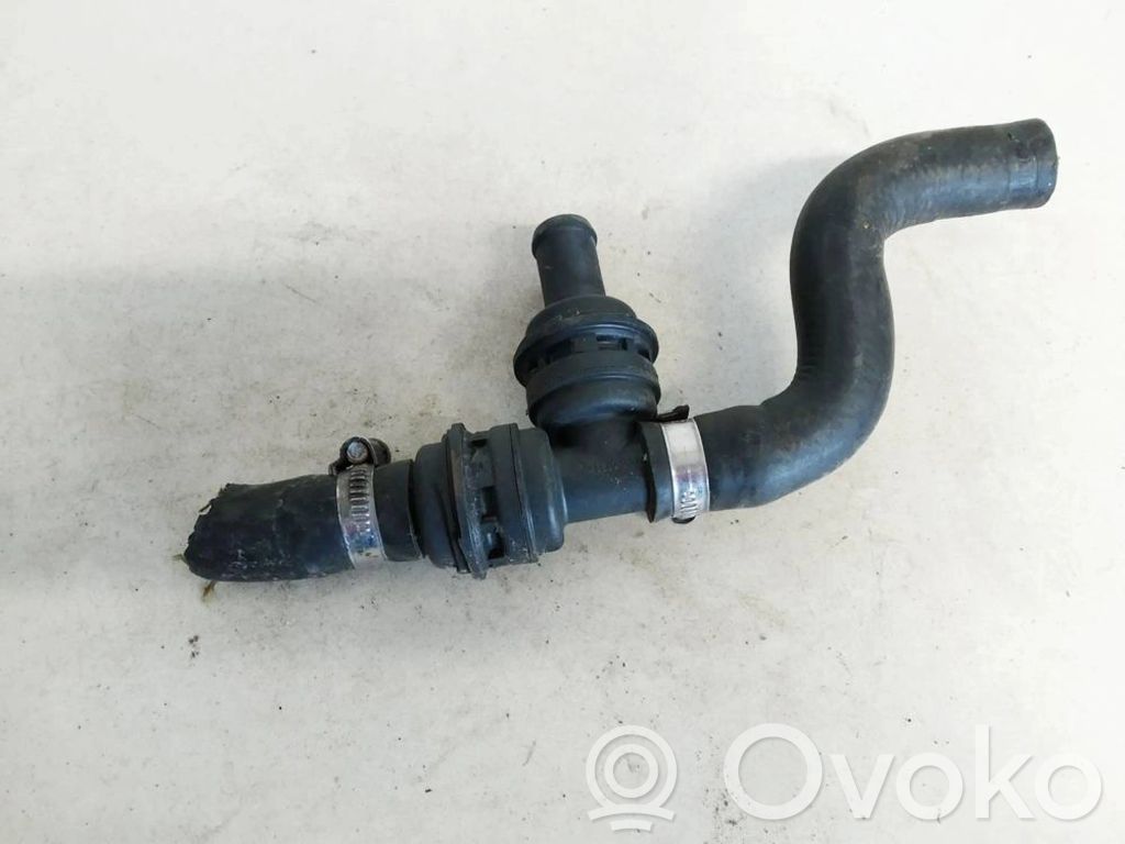 BMW 5 E39 Engine coolant pipe/hose 