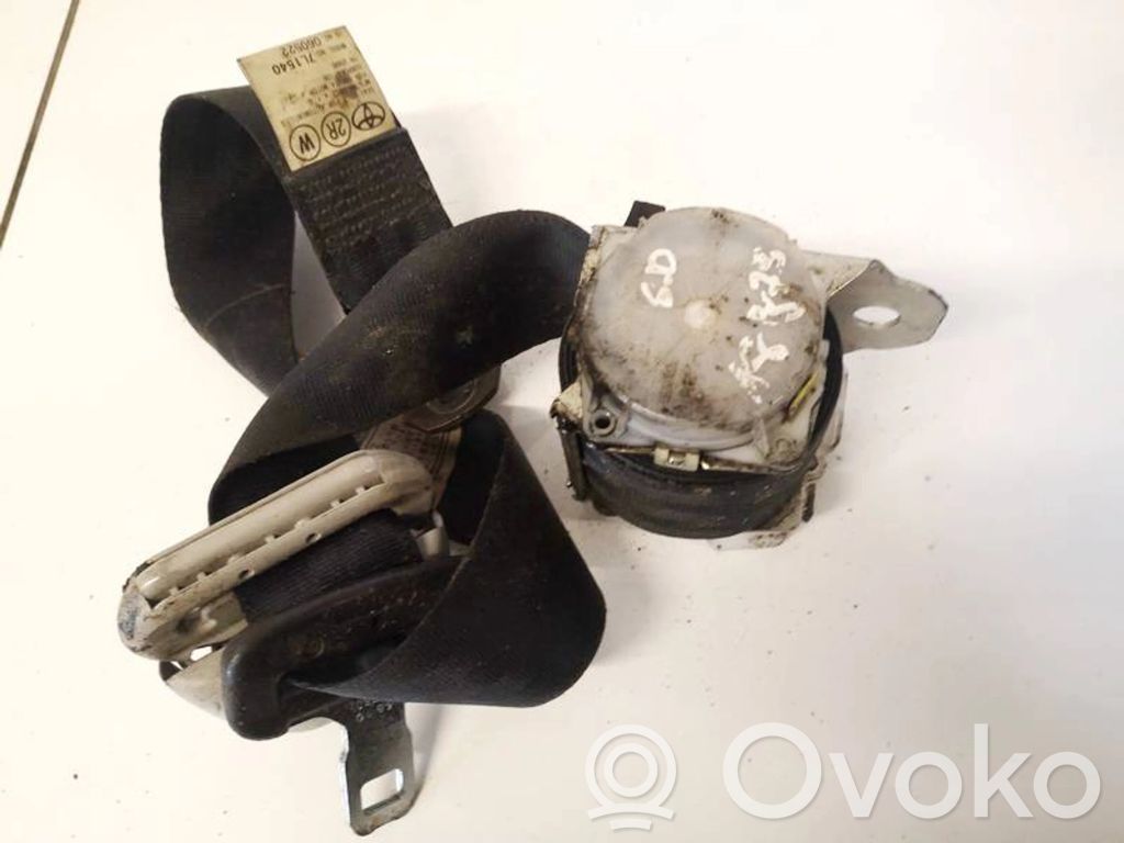 Toyota Corolla Verso AR10 Cinturón trasero