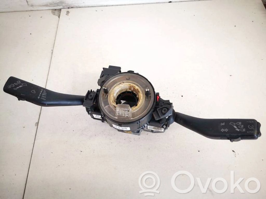 Skoda Fabia Mk1 (6Y) Leva/interruttore dell’indicatore di direzione e tergicristallo 