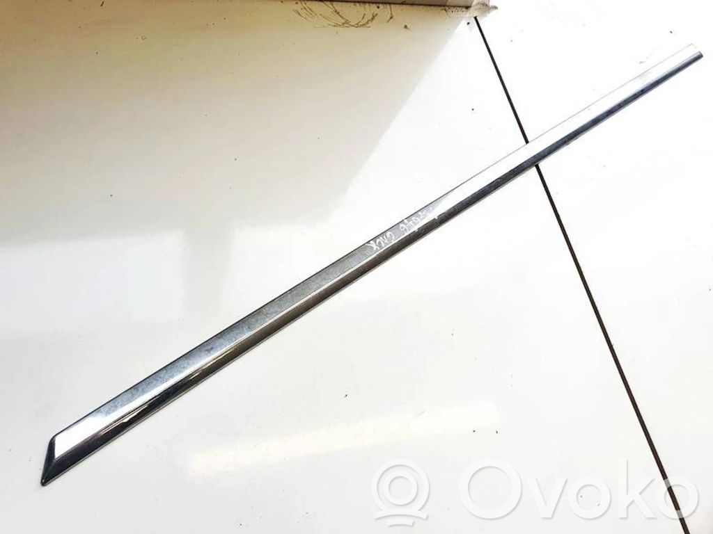 Volkswagen PASSAT B6 Mască ușă spate (turnată) 