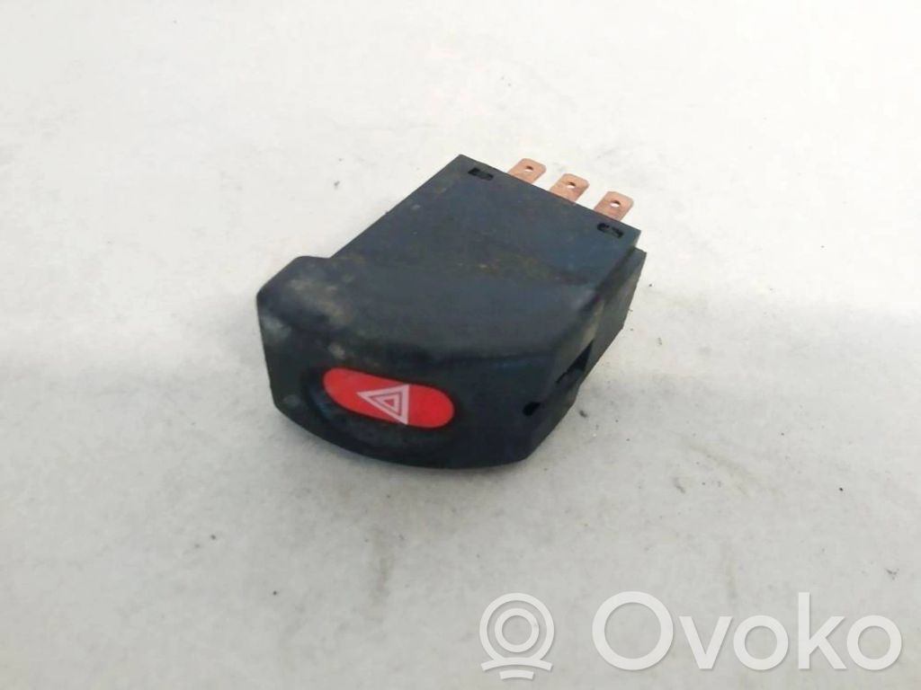 Opel Astra F Botón interruptor de luz de peligro 