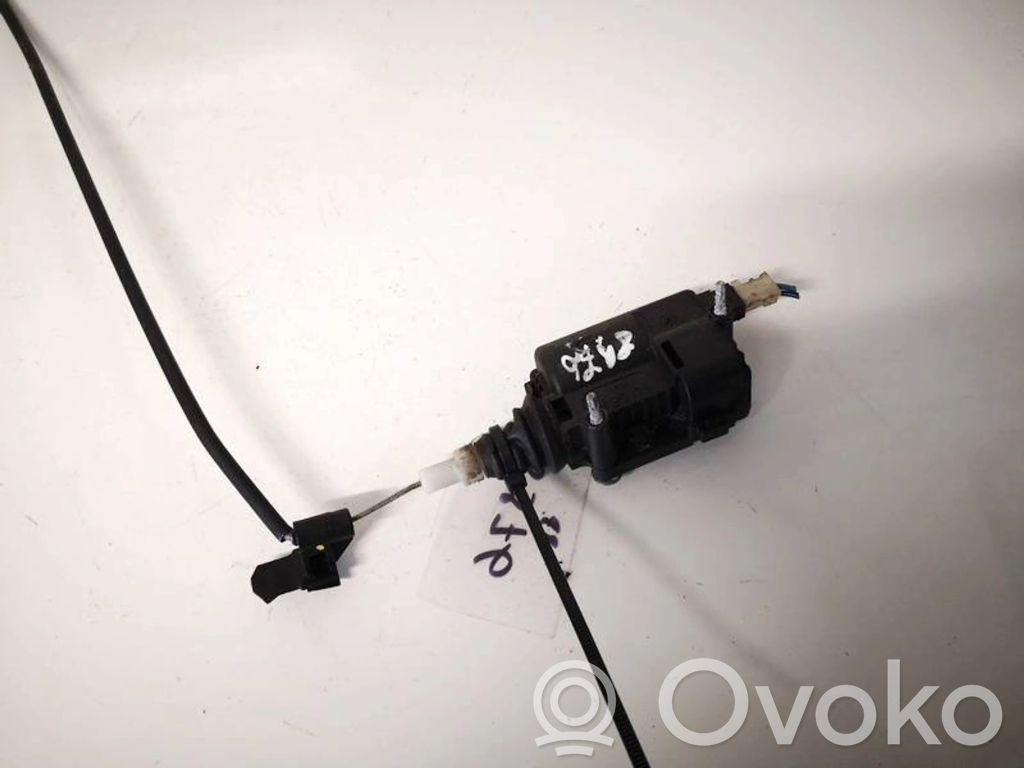 Opel Astra H Motor de bloqueo de puertas 