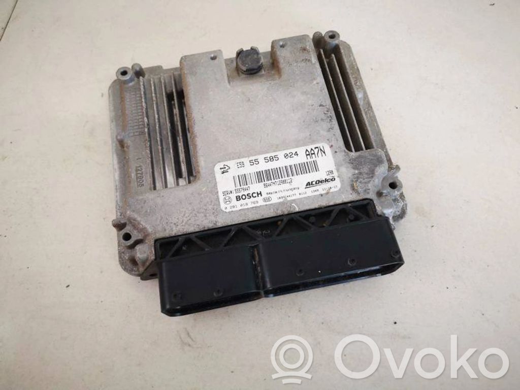Opel Insignia A Engine control unit/module 