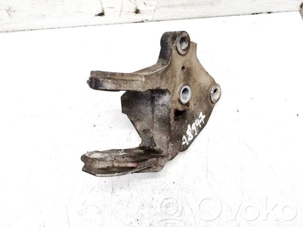 Engine mounting bracket   05085517AE,05085517AE,05085517AE