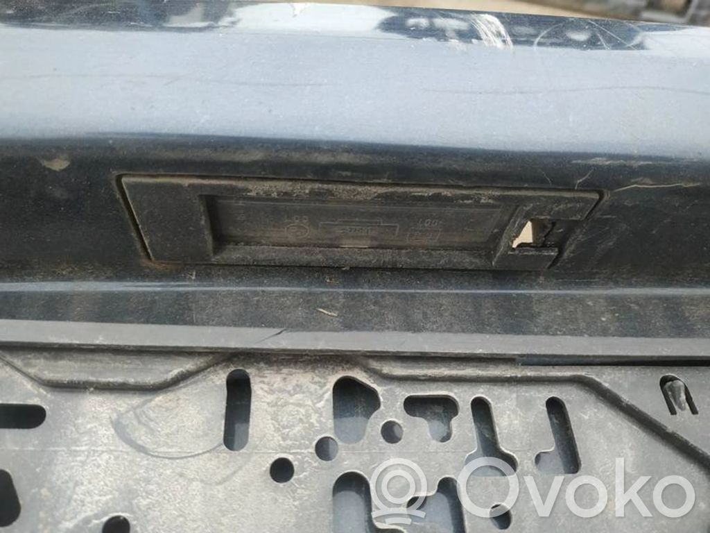 Éclairage de plaque d'immatriculation