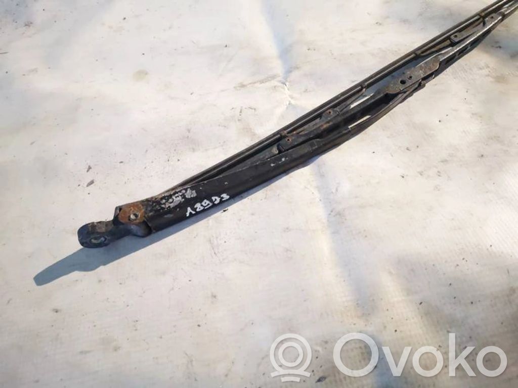 Mercedes-Benz C W203 Braccio della spazzola tergicristallo posteriore 